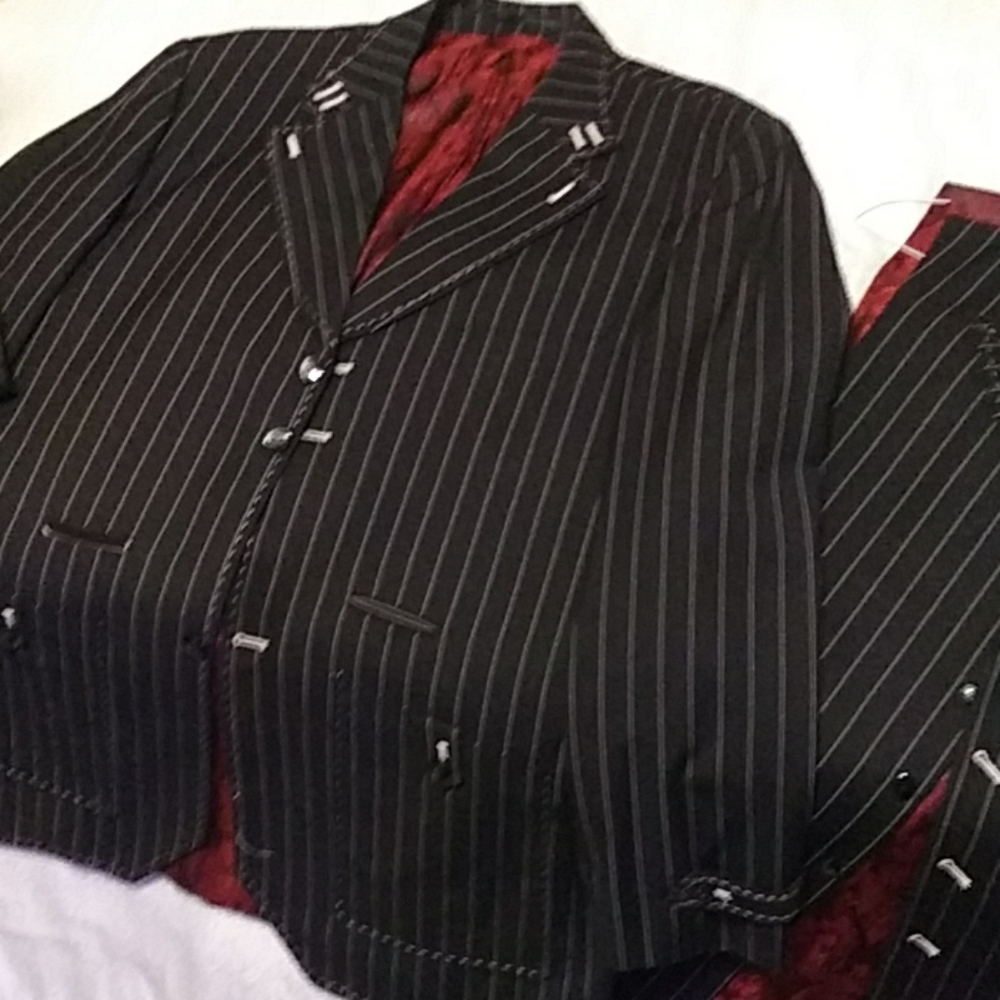 Custom taylored Italian designer suit